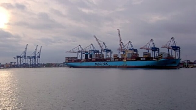 Actualizado: El “océano de zapatos” se limpia mientras Mayview Maersk reanuda la navegación 1 Mayview Maersk