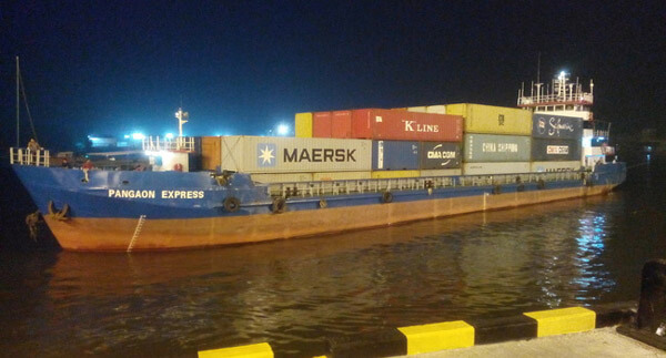 Video: Bangladesh Containership Tilts Losing Containers Overboard