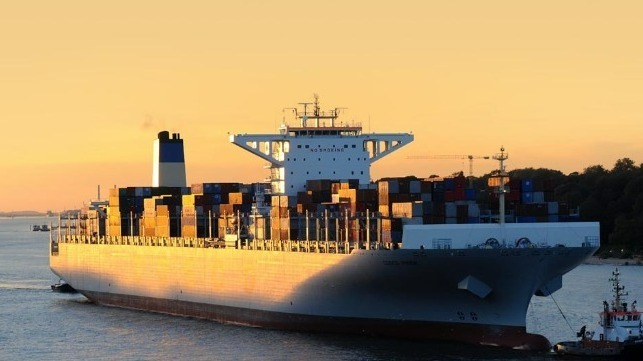 Seaspan orders more containerships