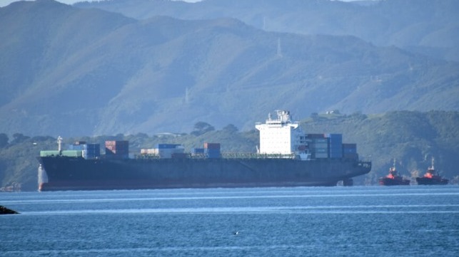 containership towed to New Zealand