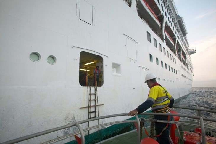 Sydney S Marine Pilots Boost Safety For 225 Years