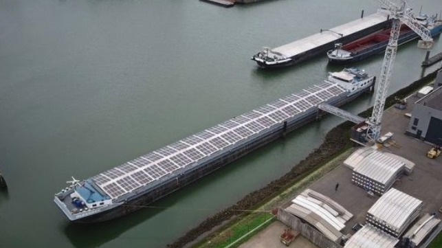 soloar power from hatch covers to make inland shipping sustainable