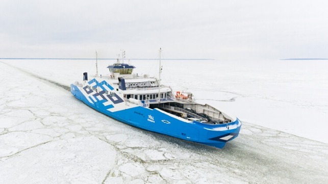 Los buques de carga quedan varados en las duras condiciones invernales cerca de Estonia 1 buques de carga varados