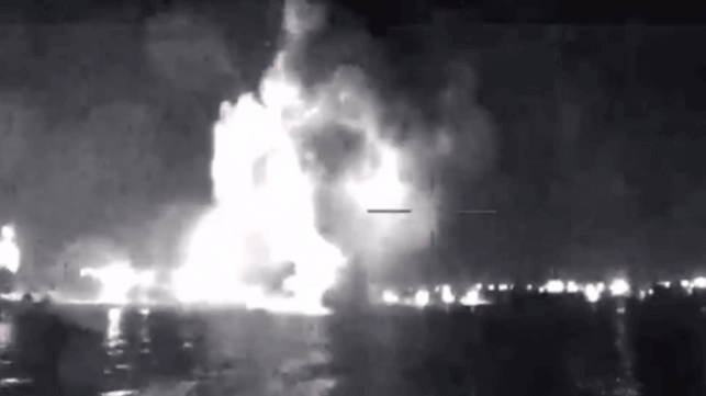 A Ukrainian Magura V5 drone boat detonates against the hull of a Tuna-class Russian patrol vessel (GUR)