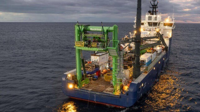 The boarding team aboard Coco's A-frame (Greenpeace)