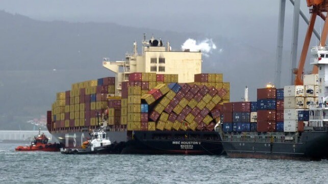 containership with collapse