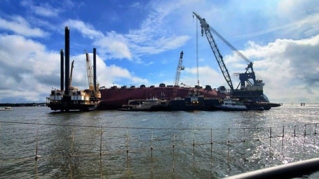 lift vessel to move to Golden Ray salvage site