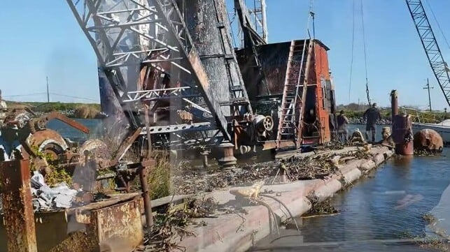 San Joaquin Delta derelict site