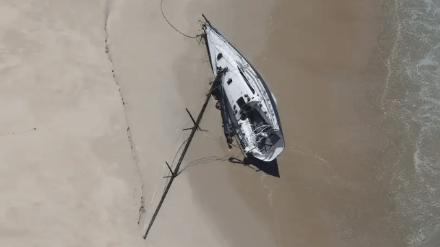 Aboriginal Land Council Claims Ownership of Grounded Yacht Huntress