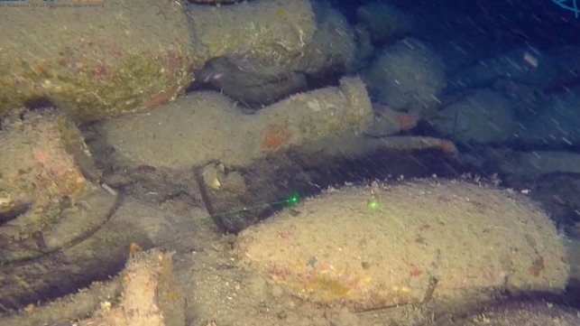 Video: Archaeologists Discover Roman Wreck Laden With Amphorae - The Maritime Executive