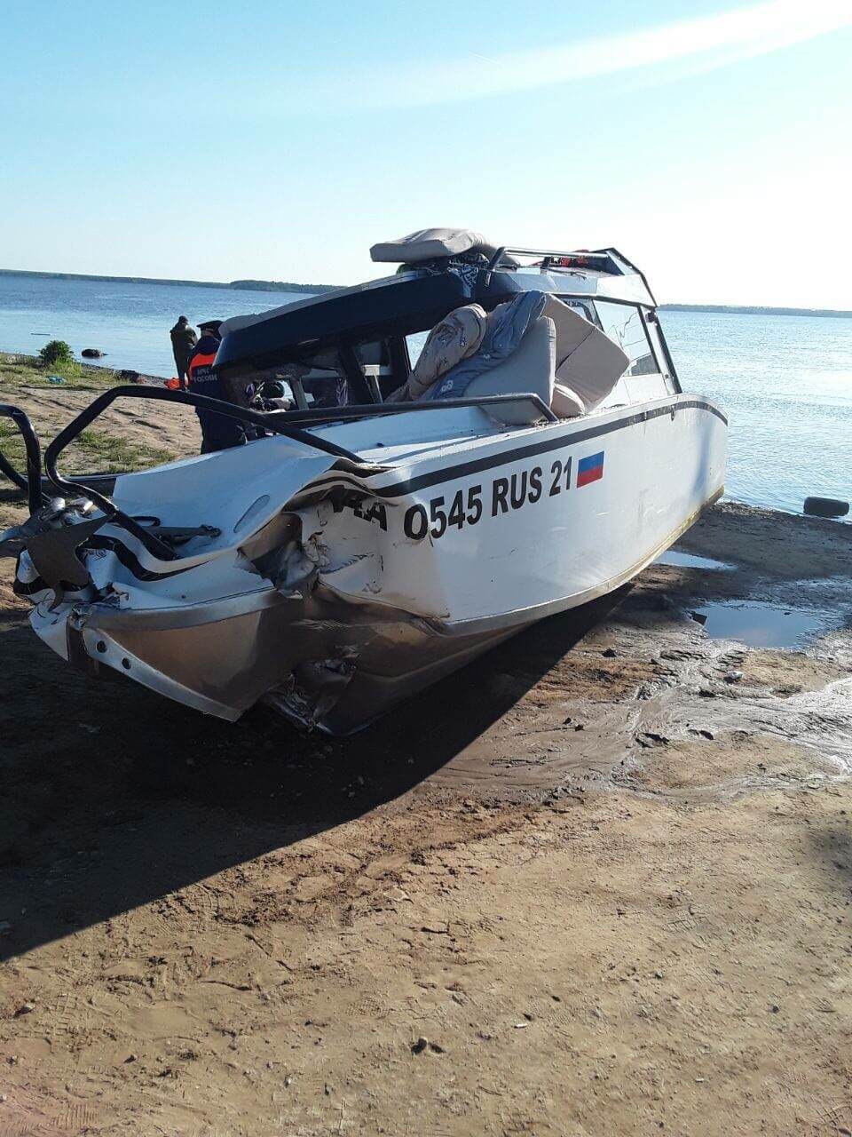 Motorboat Collides With Barge Tow on Volga River, Killing Four