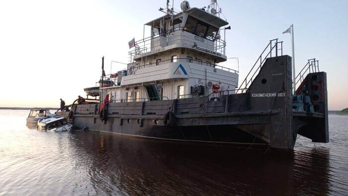 Motorboat Collides With Barge Tow on Volga River, Killing Four