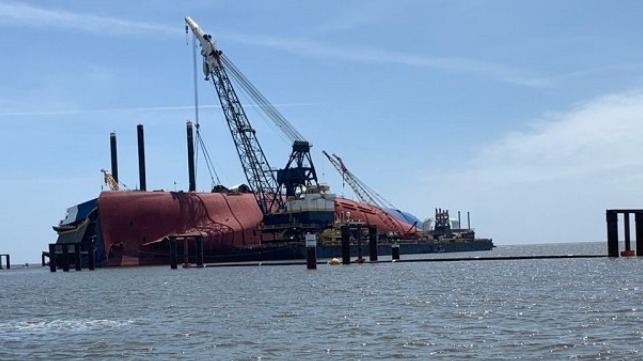 work continuing at the Golden Ray during the summer pause in cutting