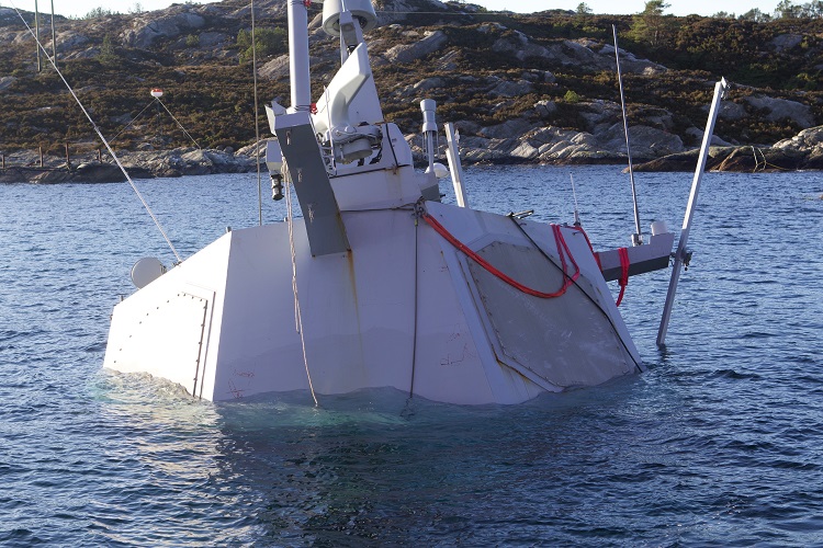 https://www.maritime-executive.com/media/images/article/Photos/Wreckage_Salvage/helge-ingstad-1a.jpeg