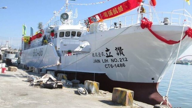 Good Samaritans Rescue Crew of Sinking Longliner off South Africa Zanli 212