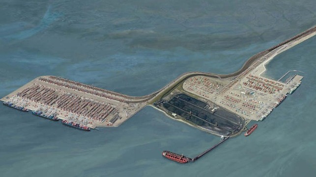 Roberts Bank port