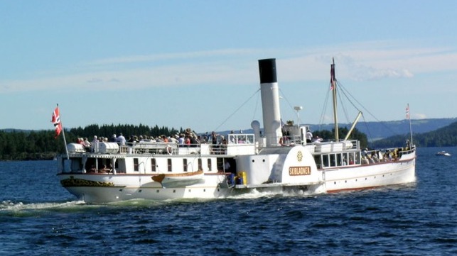 restoring machinery of 164-year old steamer